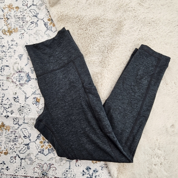 Offline by Aerie The Hugger Hi-Rise Legging Athletic Pants Gray Large - Picture 1 of 10